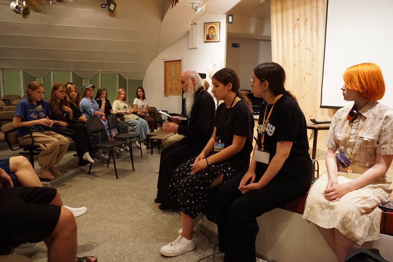 Открытие слета православной молодежи в Кудинове