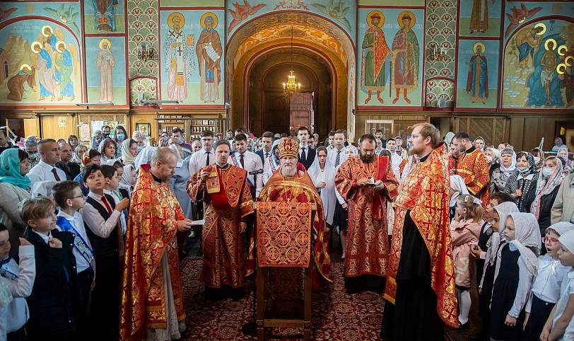 Последний звонок в Алексиевской гимназии г. Щелково