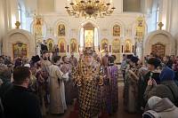 Архиерейское богослужение в храме Новомучеников и исповедников Балашихинских микрорайона Кучино 
