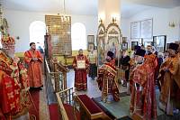Архиерейское богослужение в Никитском храме деревни Дровосеки 