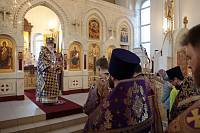 Архиерейское богослужение в храме Новомучеников и исповедников Балашихинских микрорайона Кучино 