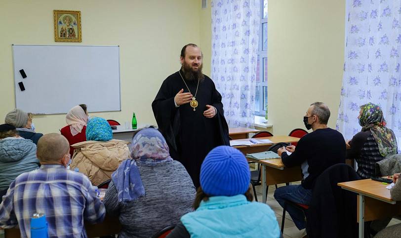 Занятие в Орехово-Зуевском отделении Миссионерско-катехизаторских курсов