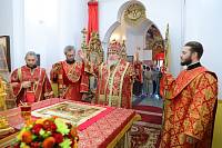 Архиерейское богослужение в Никитском храме деревни Дровосеки 