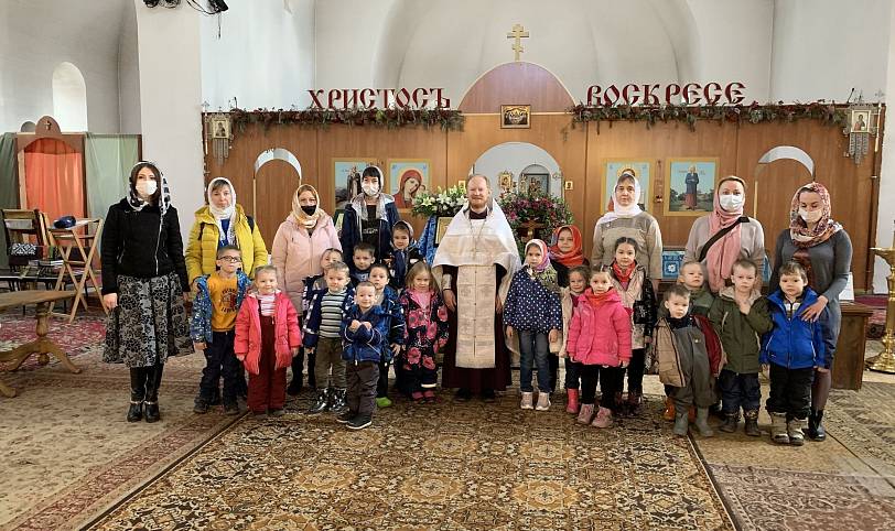 Посещение реабилитационного центра «Росинка» отделения «Мать и дитя» деревни Медвежьих Озёра