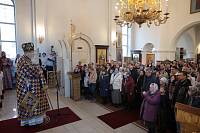 Архиерейское богослужение в храме Новомучеников и исповедников Балашихинских микрорайона Кучино 