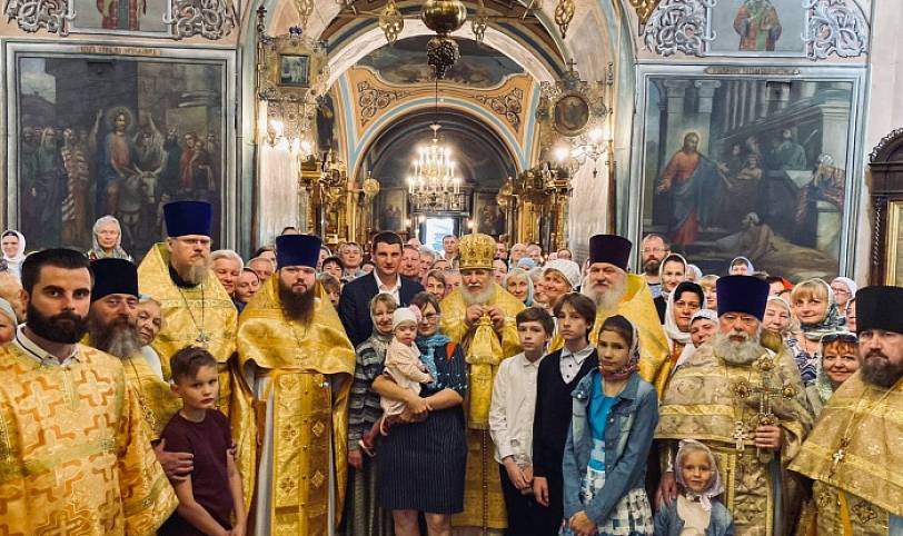Архиерейское богослужение в Христорождественском храме села Заозерье 