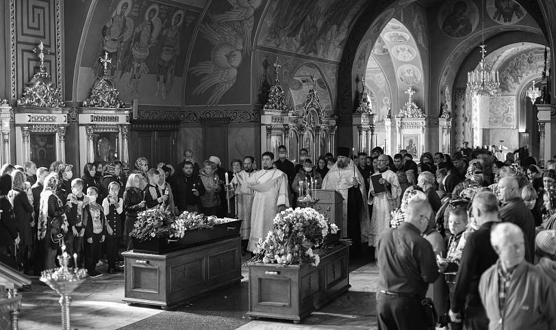 Прощание с погибшими при взрыве в жилом доме в Ногинске