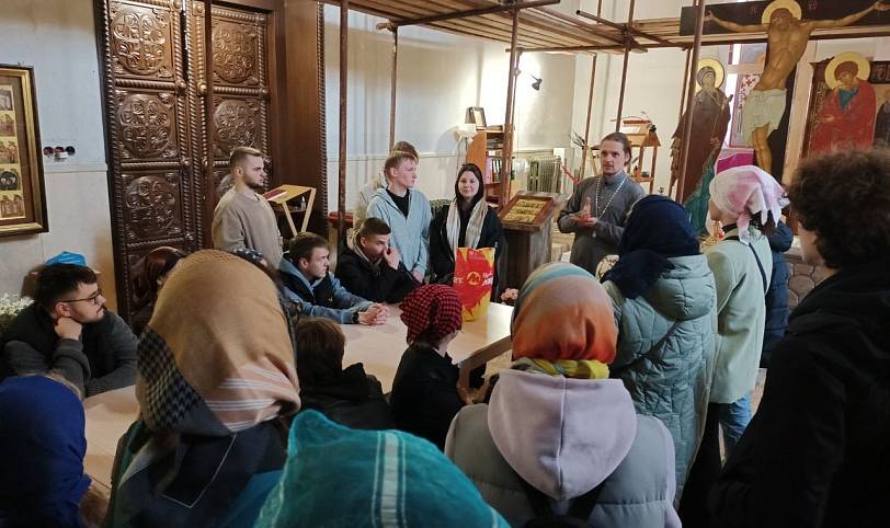 Студенты Щёлковского колледжа в Державном храме города Фрязино