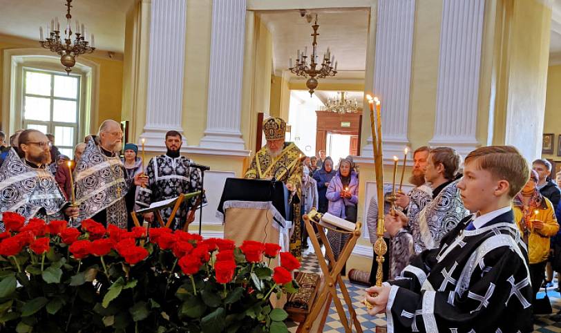 Великий Пяток в Преображенском соборе Балашихи 